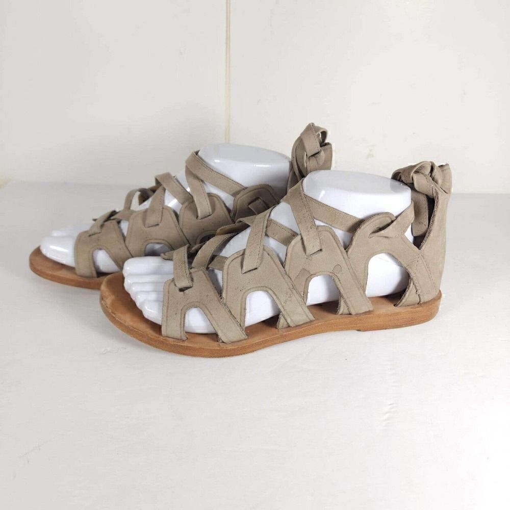 Mercer Edit Women's EZontheI US8 Gladiator Suede Lace Up Gladiator Flat Sandals